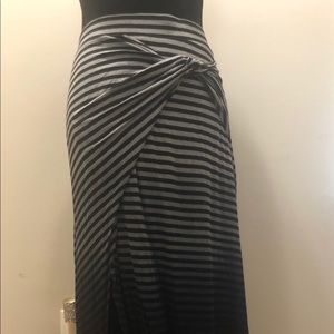 🔴Maxi Skirt Torrid